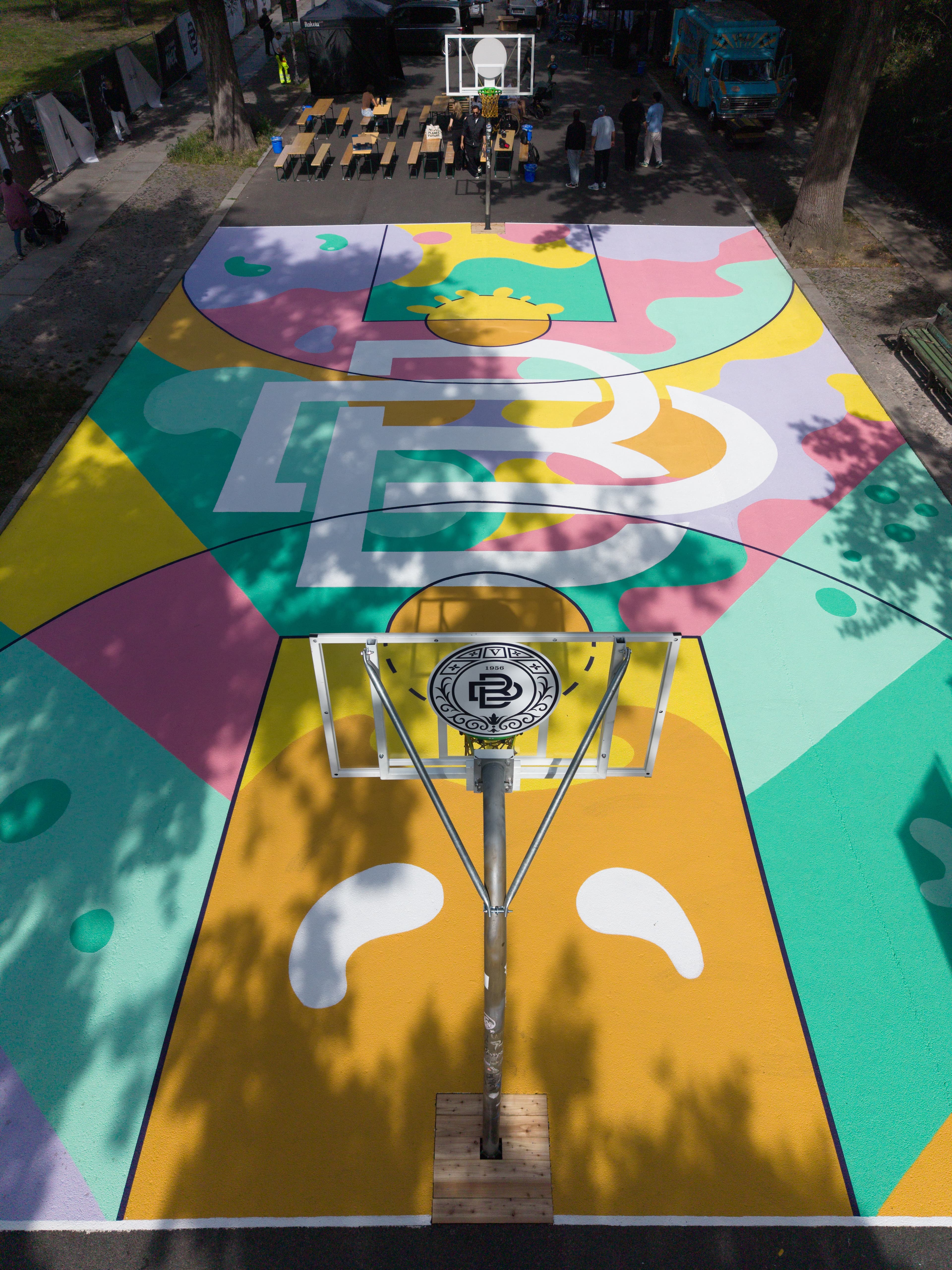Basketball courts at Lietzenseepark